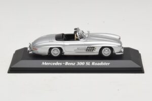 Mercedes 300 SL W198 Roadster Hõbe Maxichamps 1:43 940039030 Metall