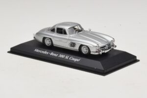 Mercedes 300 SL W198 Hõbe Maxichamps 1:43 940039000 Metall - pilt 3/5