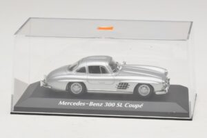 Mercedes 300 SL W198 Hõbe Maxichamps 1:43 940039000 Metall - pilt 4/5