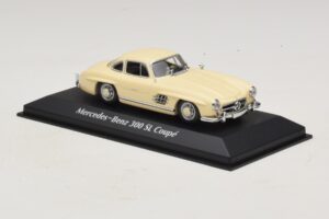 Mercedes 300 SL W198 Valge Maxichamps 1:43 940039002 Metall - pilt 3/5