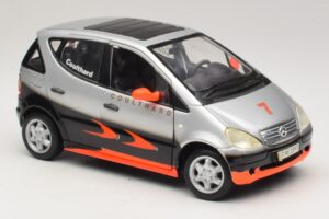 Mercedes A-Class W168 D. Coulthard Hõbe Maisto 1:18 35841 Metall - pilt 6/8