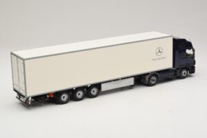 Mercedes Actros 1044 Sinine Minichamps 1:43 B66000604 Metall - pilt 2/7