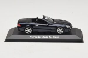 Mercedes SL R230 Sinine Metallik Maxichamps 1:43 940037531 Metall