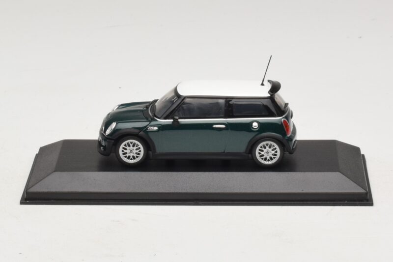 Mini Cooper One R50 Aero Green Valge Katusega Minichamps 1:43 MINI011 Metall