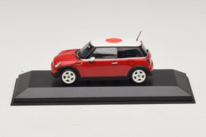 Mini Cooper One R50 Punane Jaapani Lipuga Minichamps 1:43 MINI034 Metall