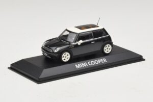 Mini Cooper S R53 Tumeroheline Panoraamkatusega Minichamps 1:43 MINI015 Metall - pilt 2/4