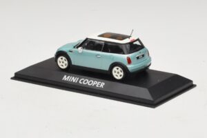 Mini Cooper S R53 Helesinine Metallik Panoraamkatusega Minichamps 1:43 MINI018 Metall - pilt 3/4