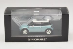 Mini Cooper S R53 Helesinine Metallik Panoraamkatusega Minichamps 1:43 MINI018 Metall - pilt 4/4