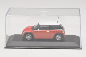 Mini Cooper S R53 Punane Valge Katusega Minichamps 1:43 MINI025 Metall - pilt 4/5