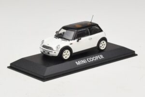 Mini Cooper S R53 Valge Musta Katusega Minichamps 1:43 MINI027 Metall - pilt 2/4