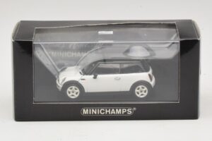 Mini Cooper S R53 Valge Musta Katusega Minichamps 1:43 MINI027 Metall - pilt 4/4