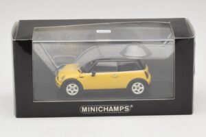 Mini Cooper S R53 Kollane Musta Katusega Minichamps 1:43 MINI031 Metall - pilt 4/4
