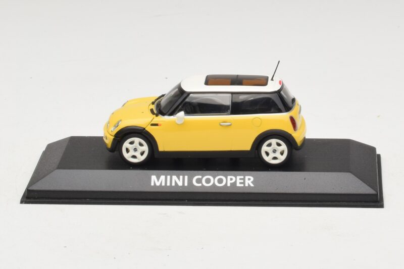Mini Cooper S R53 Kollane Kollase Panoraamkatusega Minichamps 1:43 MINI029 Metall
