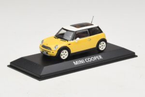 Mini Cooper S R53 Kollane Kollase Panoraamkatusega Minichamps 1:43 MINI029 Metall - pilt 2/4