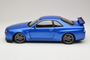 Nissan Skyline GT-R R34 V-Spec II Sinine Metallik OEM Veljed KK-Scale 1:12 KKDC120211-1 Metall - pilt 4/8