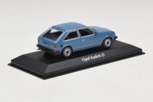 Opel Kadett D Sinine Maxichamps 1:43 940044100 Metall - pilt 2/5