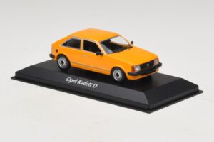 Opel Kadett D Oranž Maxichamps 1:43 940044101 Metall - pilt 3/5