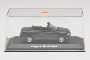 Peugeot 306 Kabriolett Roheline Metallik Maxichamps 1:43 940112833 Metall - pilt 4/5