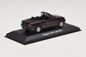 Peugeot 306 Kabriolett Lilla Metallik Maxichamps 1:43 940112834 Metall - pilt 2/5