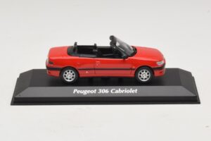 Peugeot 306 Kabriolett Punane Maxichamps 1:43 940112830 Metall