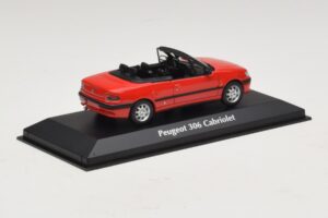 Peugeot 306 Kabriolett Punane Maxichamps 1:43 940112830 Metall - pilt 2/5
