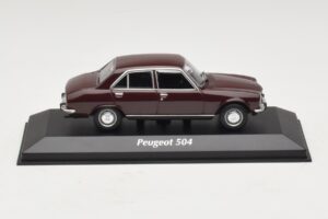 Peugeot 504 Tumepunane Maxichamps 1:43 940112500 Metall