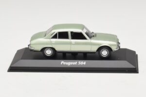 Peugeot 504 Heleroheline Metallik Maxichamps 1:43 940112501 Metall
