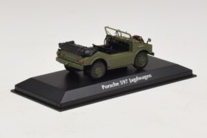 Porsche 597 Jagdwagen Oliiviroheline Maxichamps 1:43 940065300 Metall - pilt 2/5