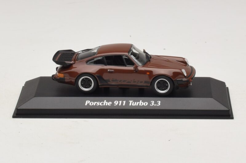 Porsche 911 930 Turbo 3.3 Pruun Maxichamps 1:43 940069001 Metall