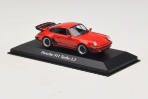 Porsche 911 930 Turbo 3.3 Punane Maxichamps 1:43 940069000 Metall - pilt 3/5