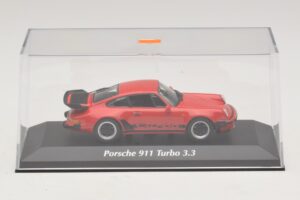 Porsche 911 930 Turbo 3.3 Punane Maxichamps 1:43 940069000 Metall - pilt 4/5