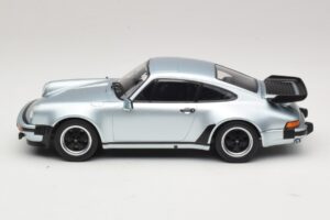 Porsche 911 930 Turbo 3.3 Hõbe KK-Scale 1:18 KKDC181444 Metall - pilt 3/6