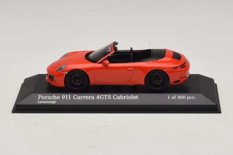 Porsche 911 991.1 Carrera 4 GTS Kabriolett Oranž Minichamps 1:43 410067331 Metall