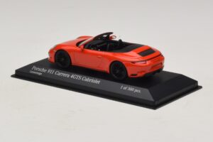 Porsche 911 991.1 Carrera 4 GTS Kabriolett Oranž Minichamps 1:43 410067331 Metall - pilt 3/5