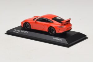Porsche 911 991.1 GT3 Oranž Minichamps 1:43 410066024 Metall - pilt 3/5