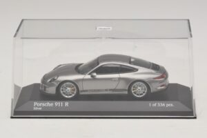 Porsche 911 991.1 R Hõbedane Minichamps 1:43 410066224 Metall - pilt 4/5