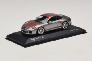 Porsche 911 991.1 R Hõbedane Oranžide Triipudega Minichamps 1:43 410066222 Metall - pilt 2/5