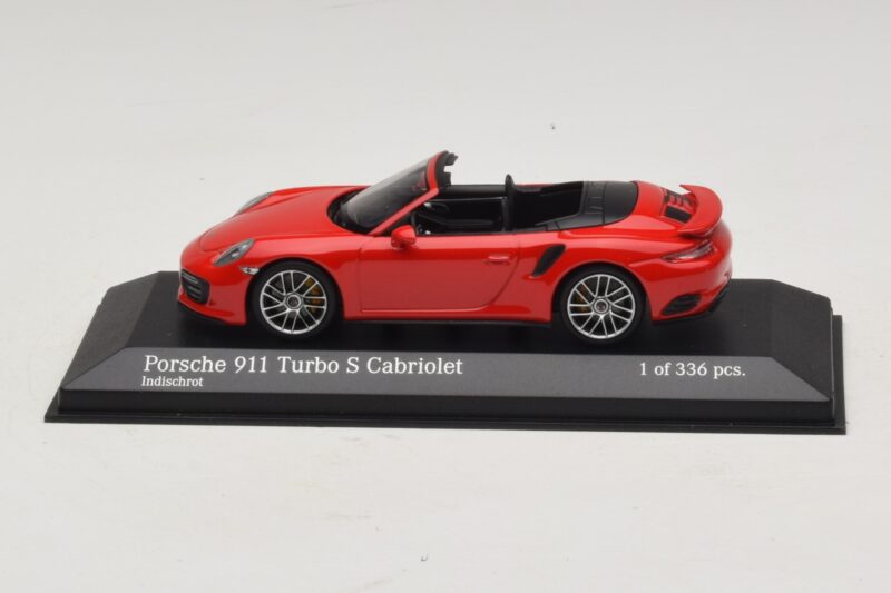 Porsche 911 991.1 Turbo S Kabriolett Punane Minichamps 1:43 410067180 Metall