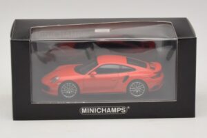 Porsche 911 991.1 Turbo S Oranž Minichamps 1:43 410067171 Metall - pilt 5/5