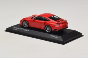 Porsche 911 991.1 Turbo S Punane Minichamps 1:43 410067170 Metall - pilt 3/5