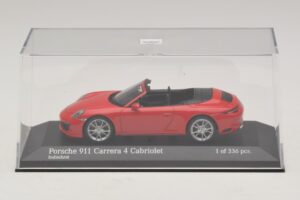 Porsche 911 991.2 Carrera 4 Kabriolett Punane Minichamps 1:43 410067230 Metall - pilt 4/5