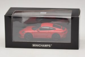 Porsche 911 991.2 Carrera 4 GTS Punane Minichamps 1:43 410067320 Metall - pilt 5/5