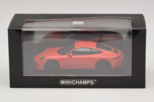 Porsche 911 991.2 Carrera 4 GTS Oranž Minichamps 1:43 410067321 Metall - pilt 5/5