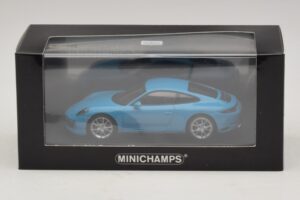 Porsche 911 991.2 Carrera 4S Sinine Minichamps 1:43 410067242 Metall - pilt 5/5