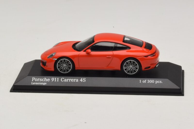 Porsche 911 991.2 Carrera 4S Oranž Minichamps 1:43 410067241 Metall