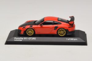 Porsche 911 991.2 GT2 RS Oranž Minichamps 1:43 410067229 Metall