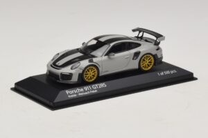 Porsche 911 991.2 GT2 RS Weissach Package Chalk Minichamps 1:43 410067220 Metall - pilt 2/5