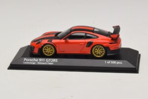 Porsche 911 991.2 GT2 RS Weissach Package Oranž Minichamps 1:43 410067224 Metall