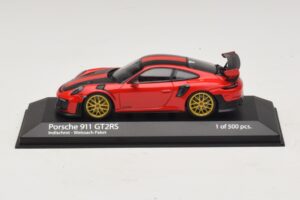 Porsche 911 991.2 GT2 RS Weissach Package Punane Minichamps 1:43 410067221 Metall