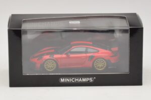 Porsche 911 991.2 GT2 RS Weissach Package Punane Minichamps 1:43 410067221 Metall - pilt 5/5